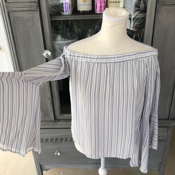 Sage Tops - Off the Shoulder Top